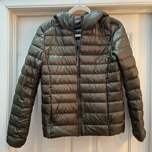 Uniqlo Ultra Light Down Jacket with Hoodie